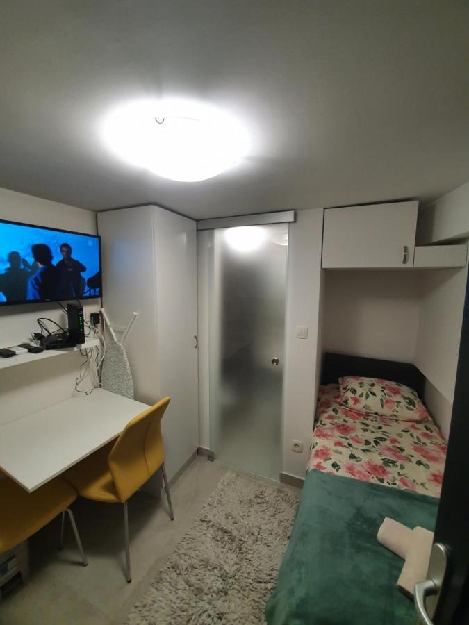Leilighet Apartman Delux
